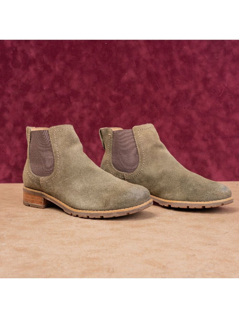 Sofft Women Selby Olive Green Suede Slip-on Western Chelsea Ankle Boots sz 9